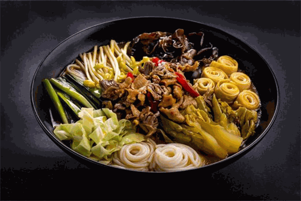 美之味過(guò)橋米線土豆粉