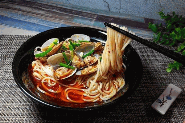 傳奇砂鍋過橋米線