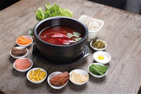 唐會(huì)小黃牛帶皮牛肉米線