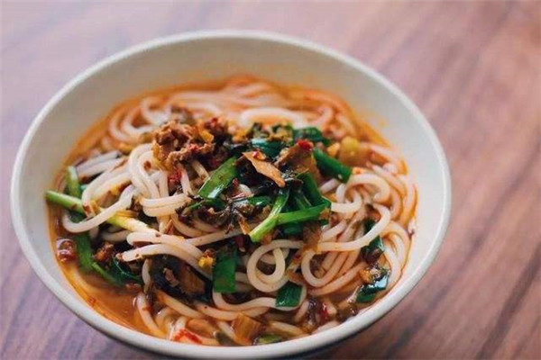 云滋味土雞米線