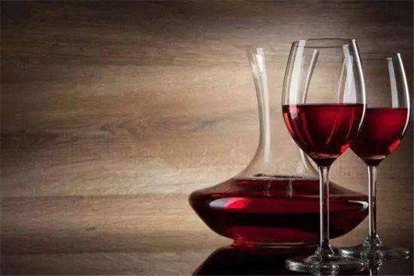 艾利菲進(jìn)口紅酒