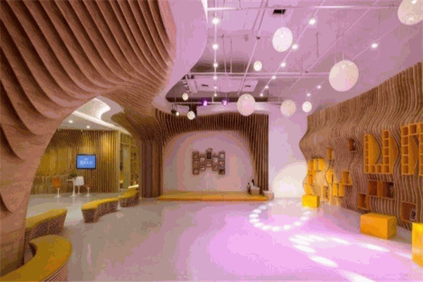 蒙斯坦國(guó)際教育