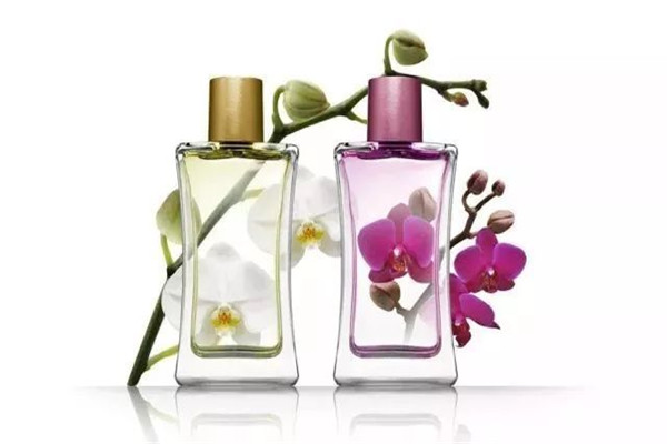 喜納詩(shī)香水吧