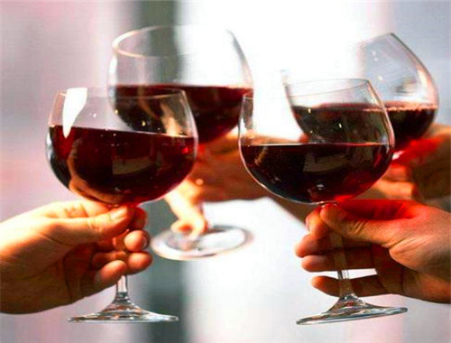 開(kāi)甲葡萄酒