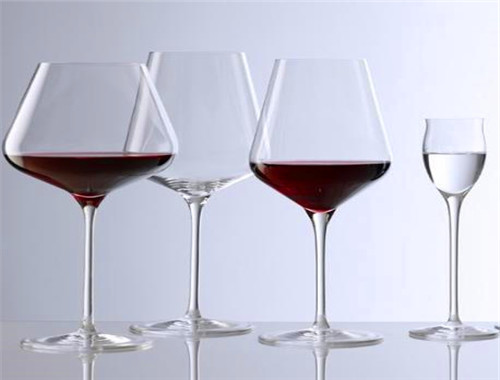 曼克根干紅葡萄酒