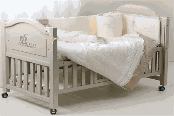 智小乖智能嬰兒床