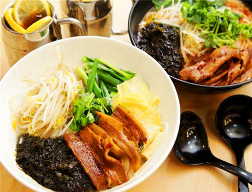 藤云海過橋米線