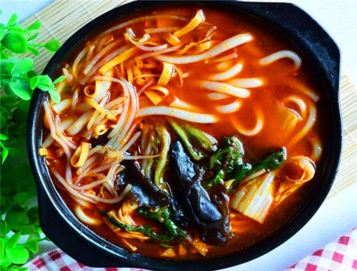 井記鹵煮八鮮米線