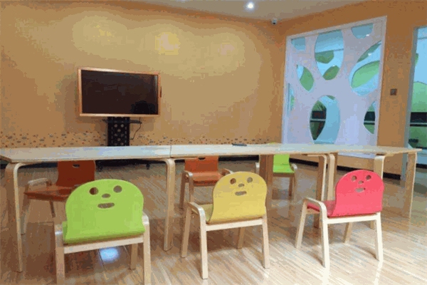 同佳少兒優(yōu)勢成長中心