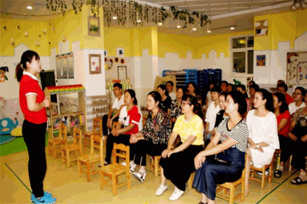 鑫樂藝術(shù)幼兒園