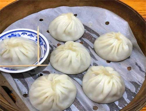 尊客來蟹黃湯包