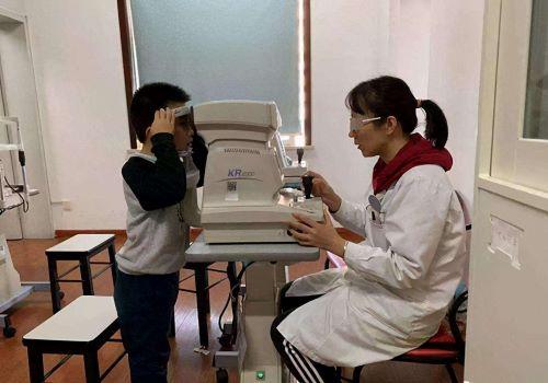 亮睛世家視力保健