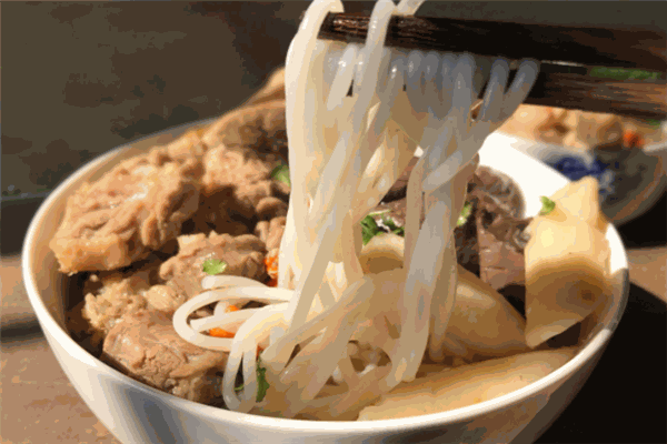 余記鴨血粉絲湯