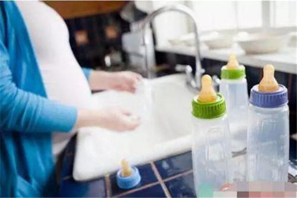 水上蓮花嬰幼兒用品