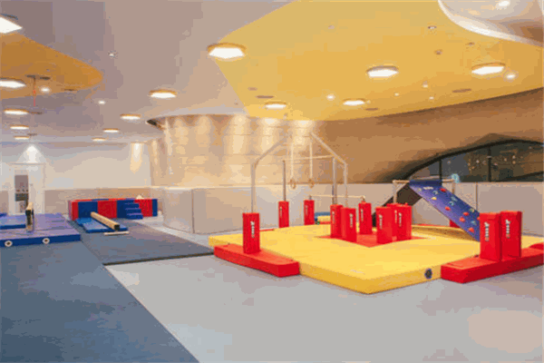 伊帆運(yùn)動館