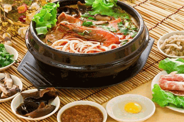 八角亭過橋米線