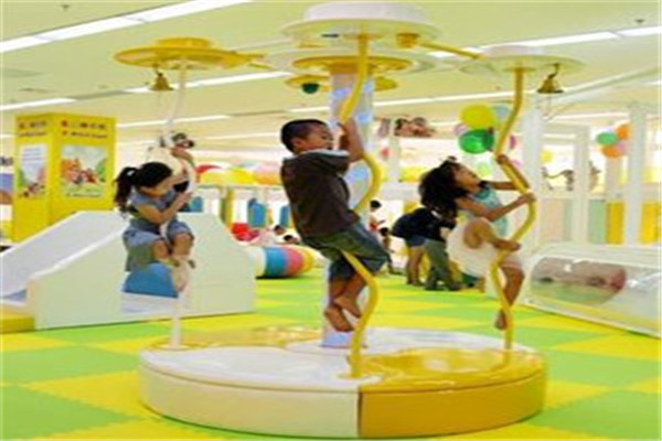 甘城光輝游樂園