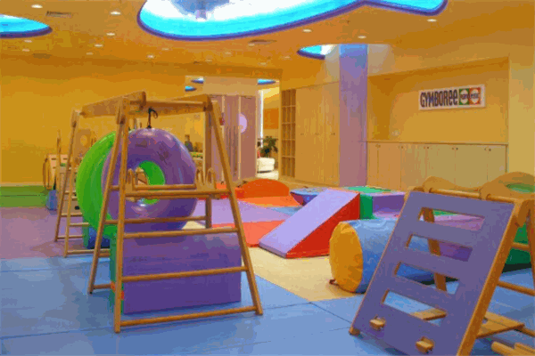 愛(ài)潤(rùn)國(guó)際早教