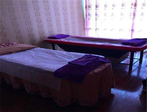 時尚俏媽產(chǎn)后恢復(fù)中心