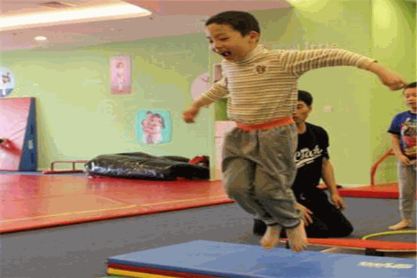 瀟灑運(yùn)動(dòng)館