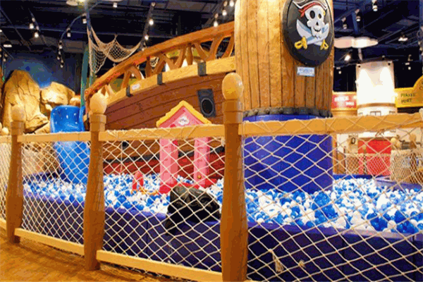 龍之夢(mèng)室內(nèi)游樂(lè)場(chǎng)