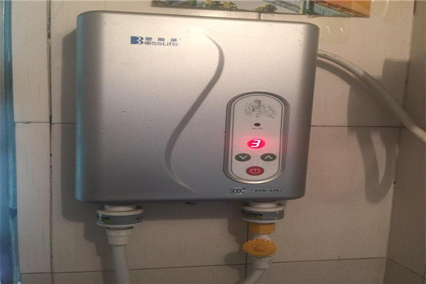 堡斯萊電熱水器