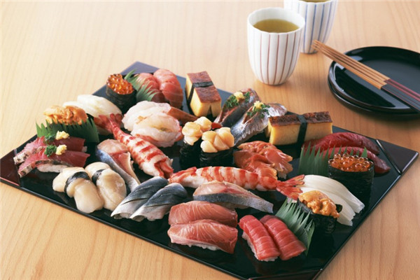 團(tuán)團(tuán)愛(ài)壽司