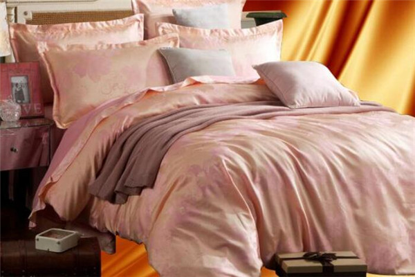 依思美家居布藝