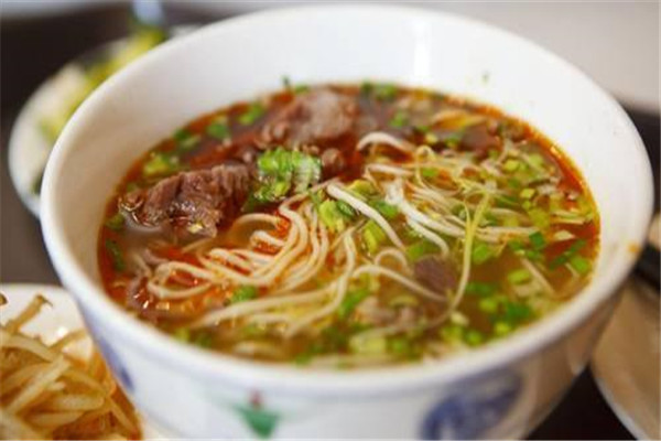 西部新月牛肉面