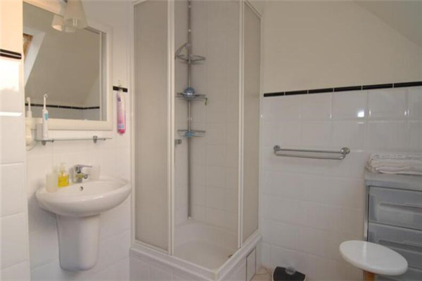 斯瑞達衛(wèi)浴