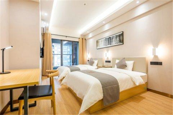 春天時(shí)尚快捷賓館