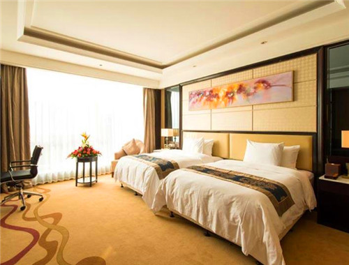 大鼎戴斯大酒店