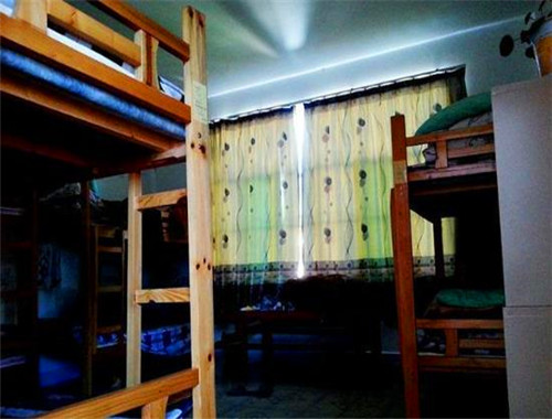 牛背山青年旅舍