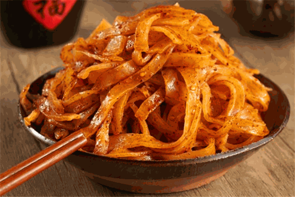 燕子姐姐搟面皮