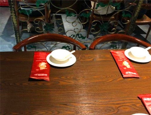 回鄉(xiāng)源餐廳