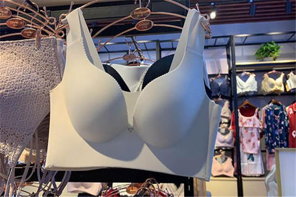 蒂凡拉內(nèi)衣