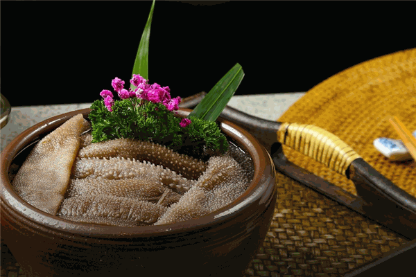 燃木和?；疱? /><p>燃木和?；疱伷放茖Ｒ云放七B鎖加盟、形象策劃、餐飲管理、市場營銷、管理技術(shù)支持、人員輸出等連鎖模式為主的發(fā)展思路，使其產(chǎn)品更技術(shù)化、標準化、規(guī)范化，加盟體系更專業(yè)化。</p><p>燃木和?；疱伻诤狭藮|西南北各地消費群體的口味需求。展現(xiàn)四季不同的鍋底和菜品，有重慶麻辣鍋底，各類滋補鍋底，海鮮鍋底，每人每小鍋等，全部標準化，量化，制度化，并不斷研發(fā)新的鍋底和菜品。始終走在當?shù)鼗疱伒那把亍?/p><img src=