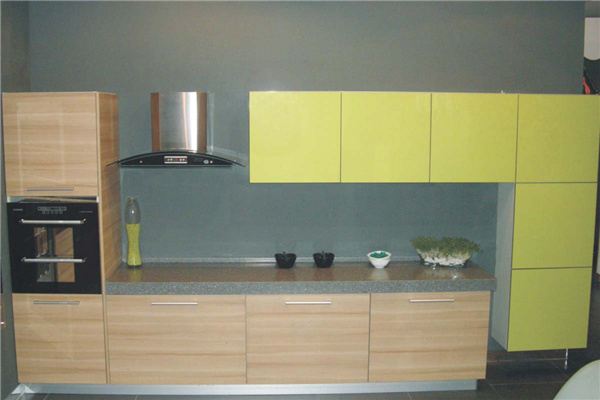 琳娜戴維斯櫥柜