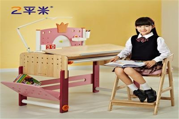 2平米學(xué)習(xí)桌
