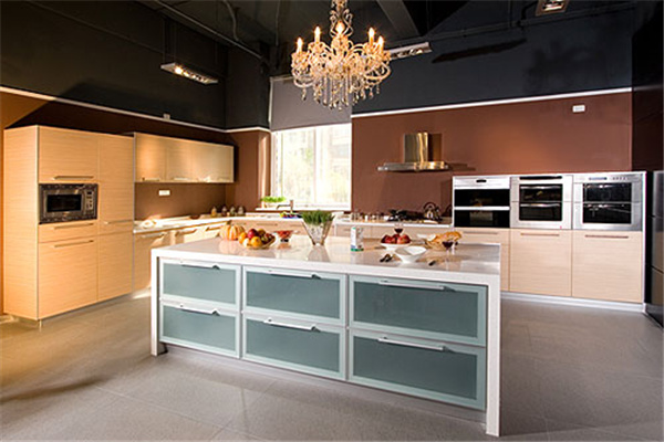 琳娜戴維斯櫥柜