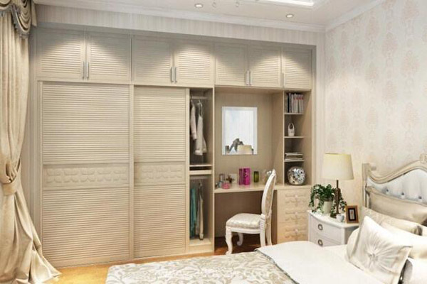 好運(yùn)達(dá)衣柜