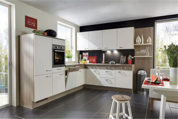 軼威特整體櫥柜