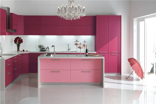 佩魯?shù)聶还? /><p>科技的快速發(fā)展給人們的生活帶來了很大的便利。當(dāng)然科技也要人性化才能更好的滿足消費者的需求。佩魯?shù)抡w櫥柜，人性科技，輕松時尚，為消費者打造一個整潔干凈而又時尚的廚房，讓消費者輕松享受美好的家居生活。</p><p>廚房的設(shè)計與裝修很大程度上影響著家庭主婦的心情，而一套智能環(huán)保的櫥柜則能讓家庭生活更加幸福。佩魯?shù)抡w櫥柜，優(yōu)質(zhì)產(chǎn)品，實力品牌，全新的智尚理念為你帶來全新的生活享受，是消費者喜愛的產(chǎn)品，市場不錯，也吸引了眾多加盟商的關(guān)注，前景無限。</p><img src=