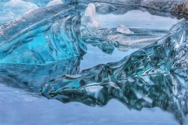 冰石全景畫(huà)