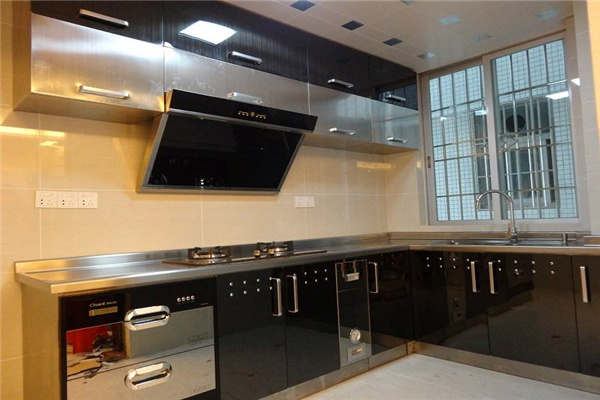 崔遠(yuǎn)春廚房