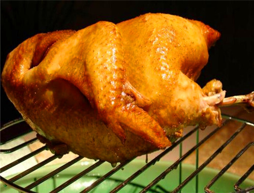 農(nóng)場(chǎng)農(nóng)婆婆烤雞