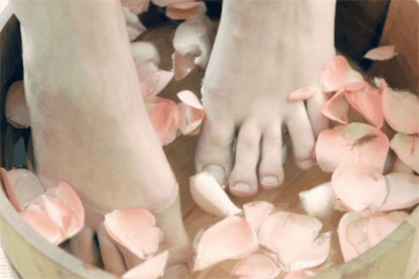 藏舒堂藏藥足浴