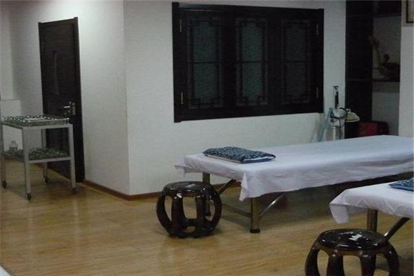 陳榮釗中醫(yī)診所