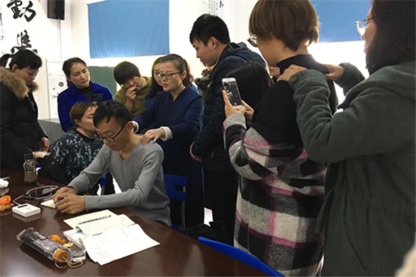 金晨育小兒推拿