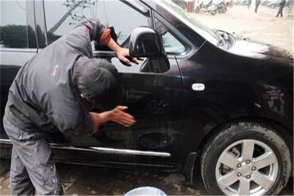 恒先光速汽車補(bǔ)漆